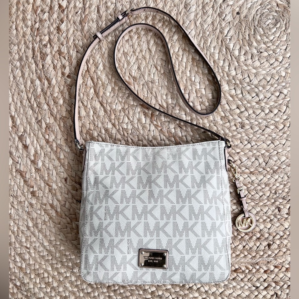 MICHAEL KORS LARGE MESSENGER CROSSBODY WHITE